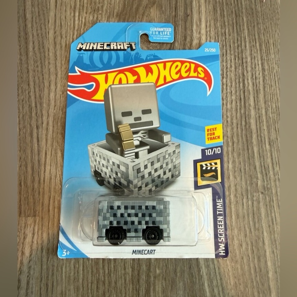 Hot Wheels Minecraft Minecart Skeleton HW Screen Time